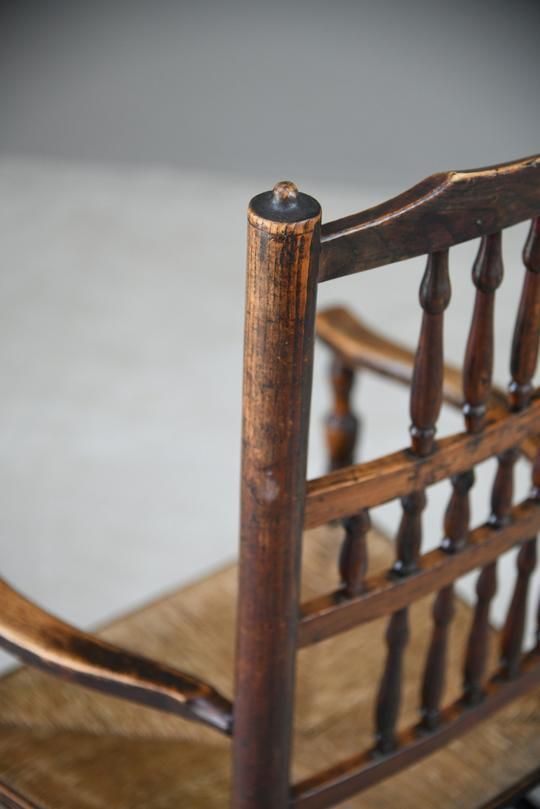 Furniture Elm Rustic Country Kitchen Chair. photo