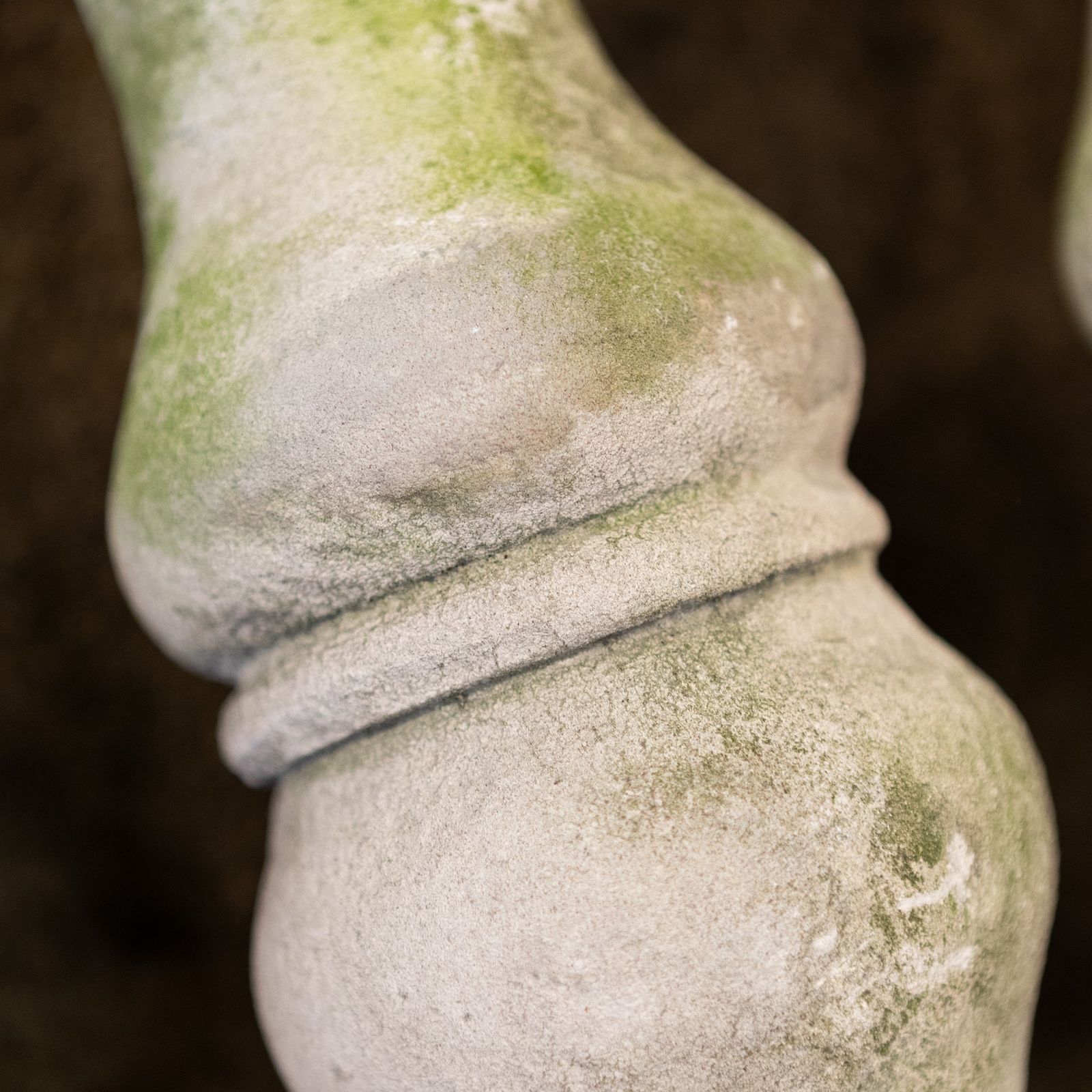 800.0 Antique Portland Stone Balustrades (Set Of 24+) photo
