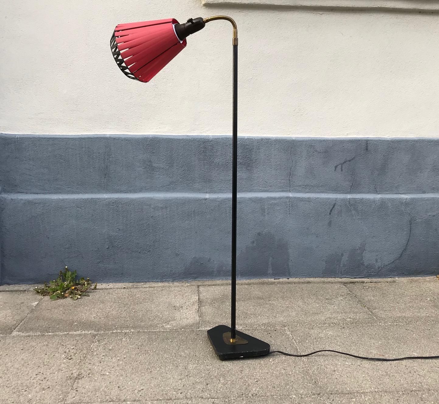 Scandinavian Adjustable Floor Lamp photo 856.0