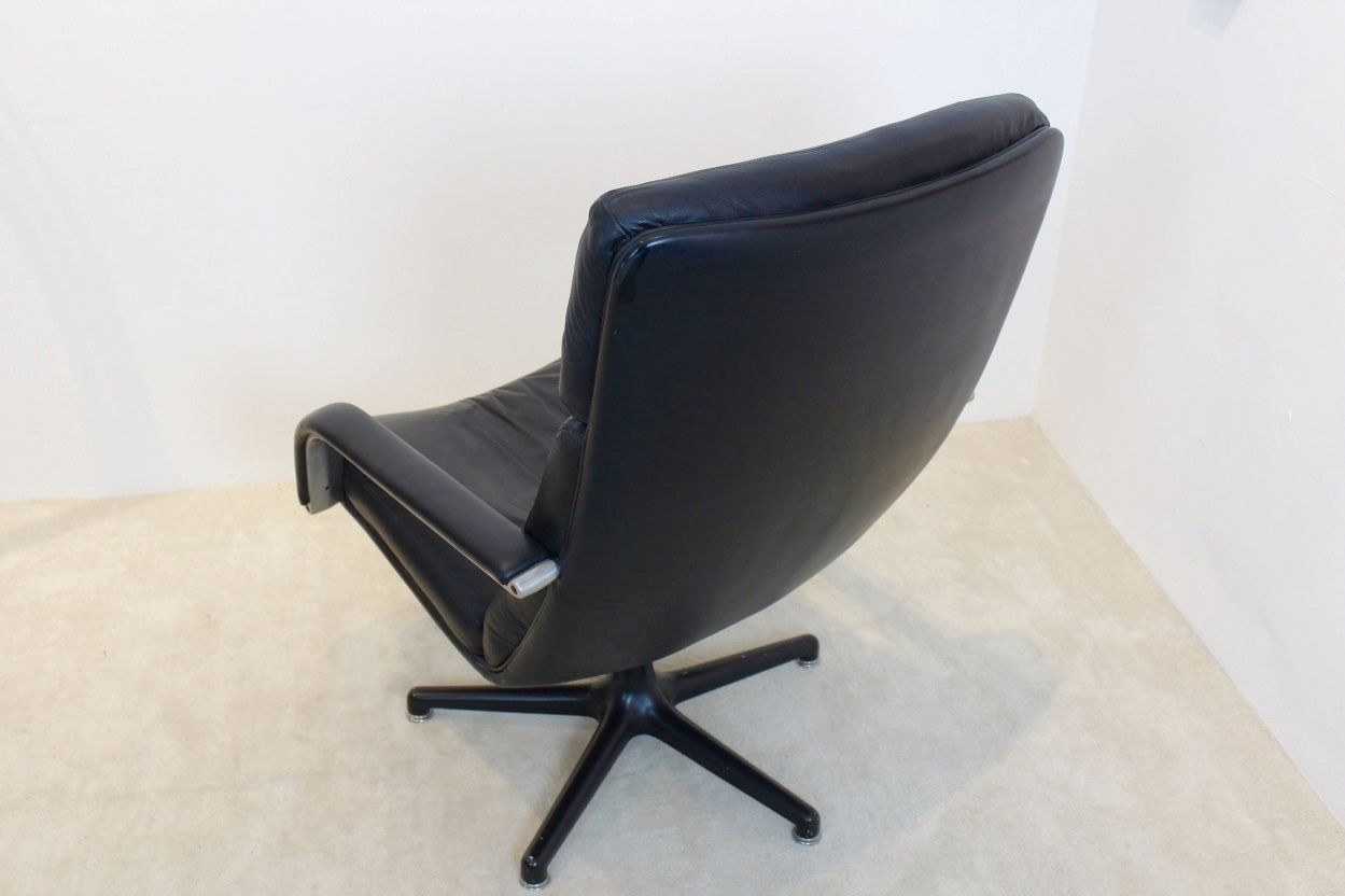 Vintage Model F141 Swivel Lounge Chair By Geoffrey Harcourt For Artifort photo buy