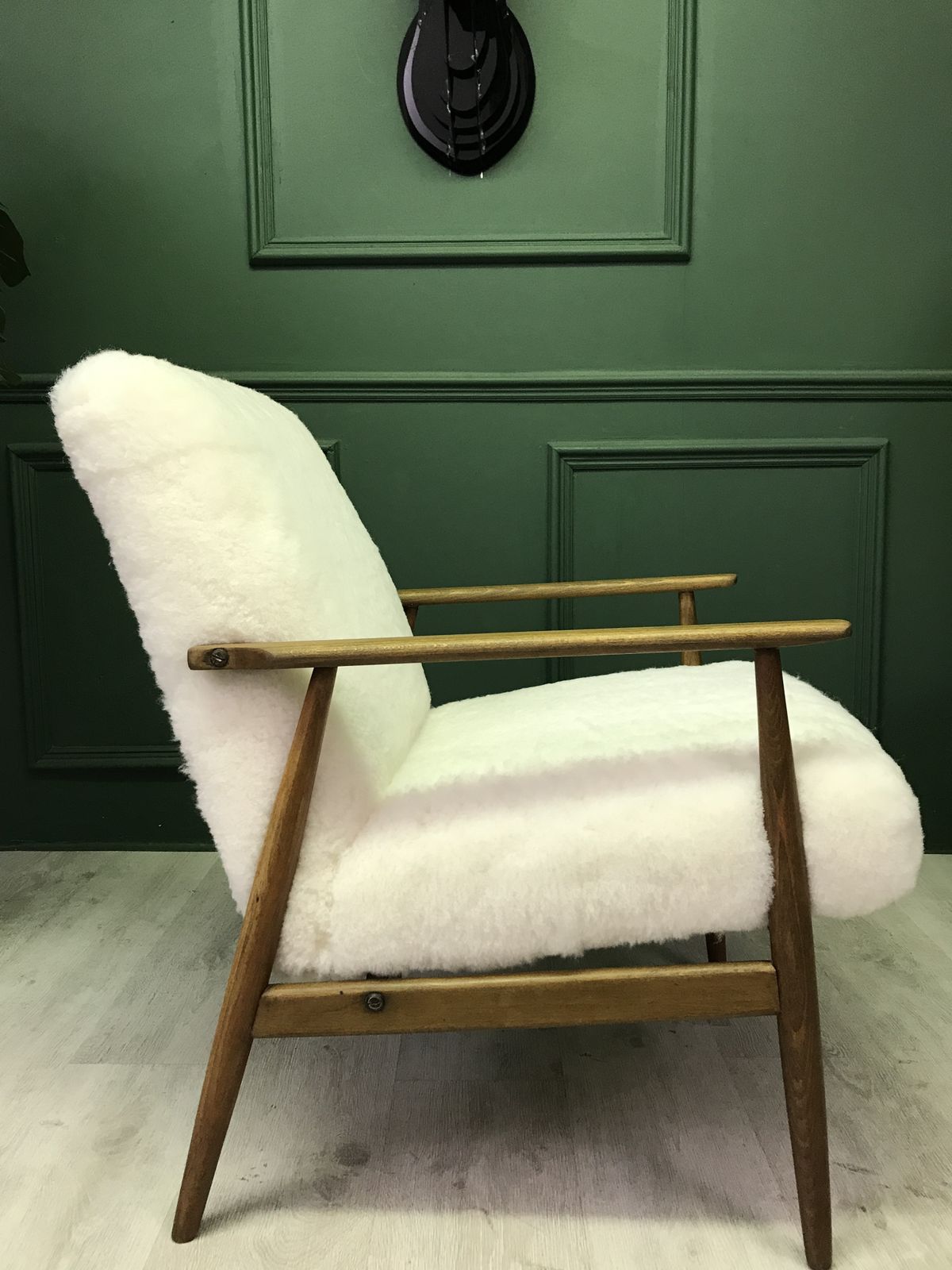 Armchair Chair White Sheepskin Fluffy Fury photo furniture