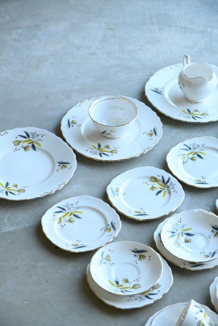 Home Decor Colclough China Cups Saucers Plates Tea Set 12 Setting photo