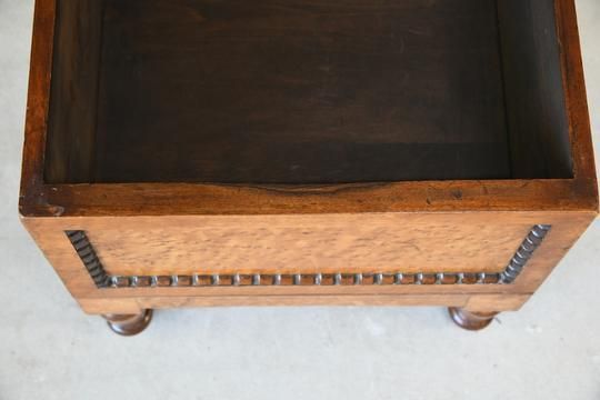 Victorian Birds Eye Marble Step Commode. photo 265.0
