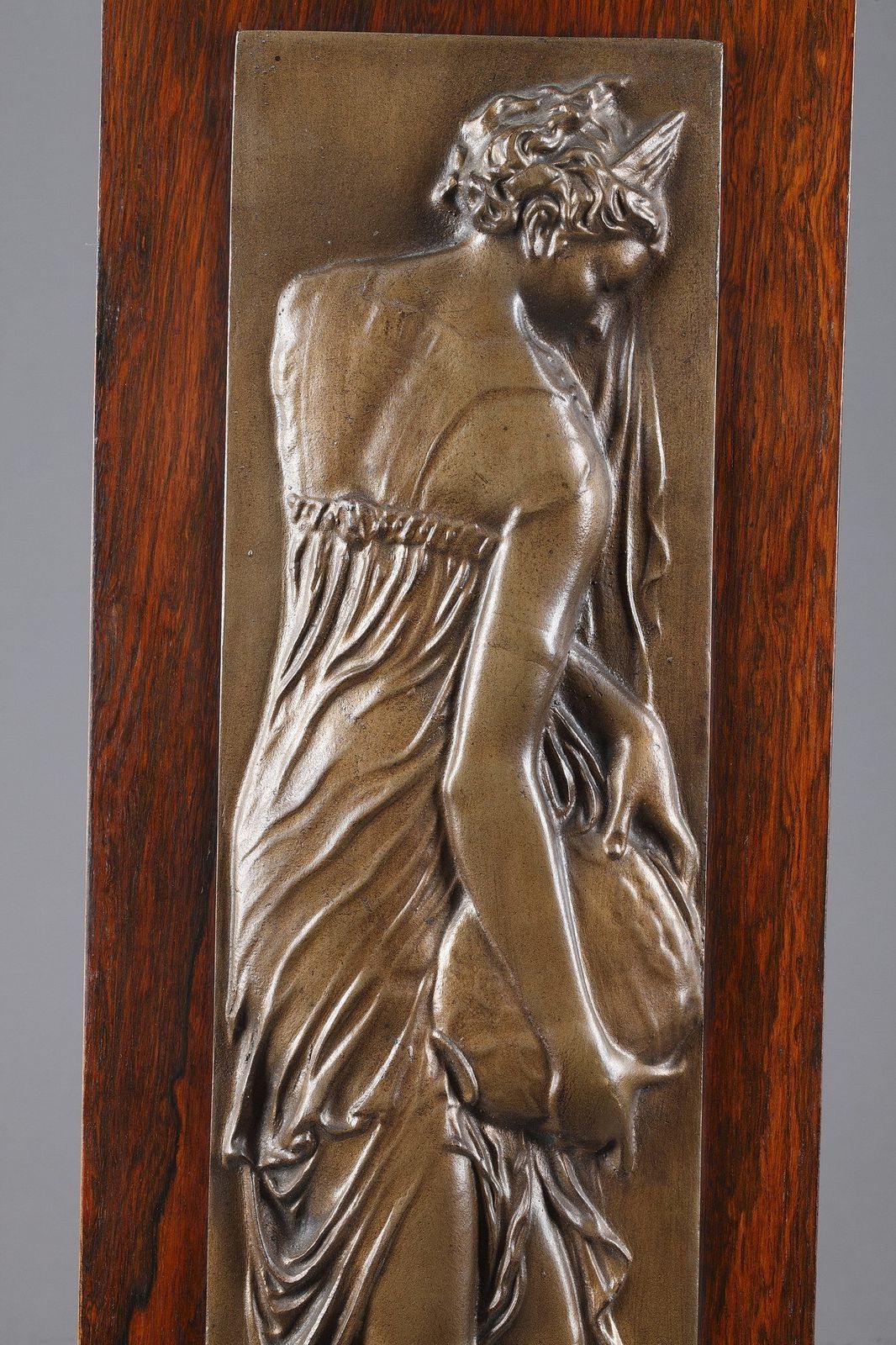Paar bas-reliëfs, "Women Carrying Water" photo Kunst