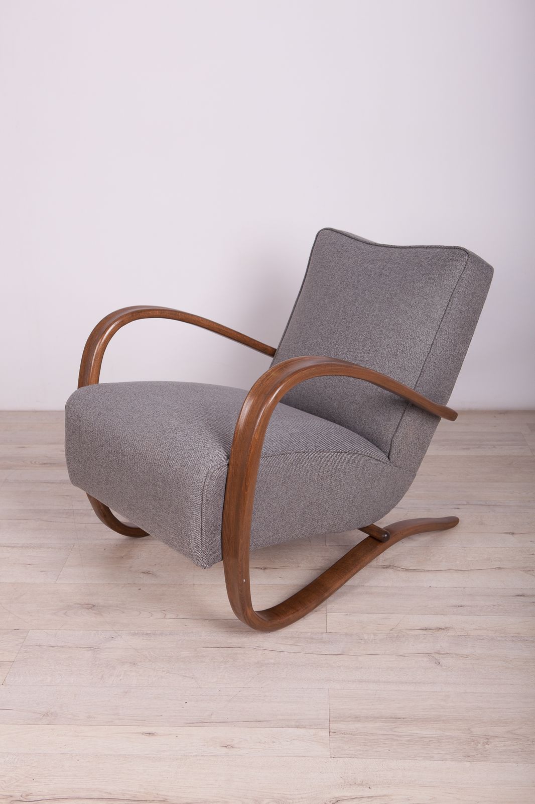 H 269 Lounge Chair By Jindřich Halabala For Up Závody, 1930s