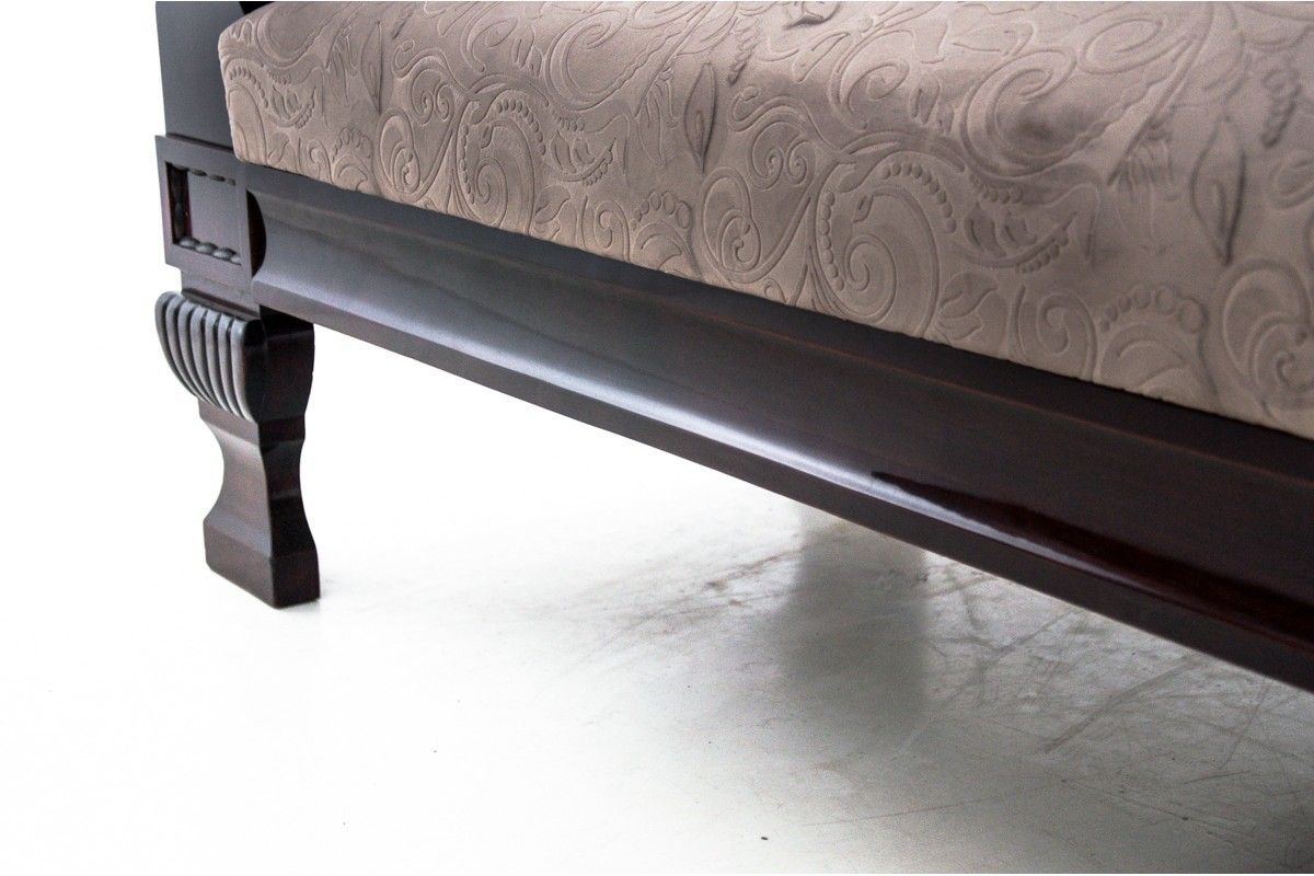 3039.0 Antique Sofa, Northern Europe, Circa 1890. After Renovation. photo
