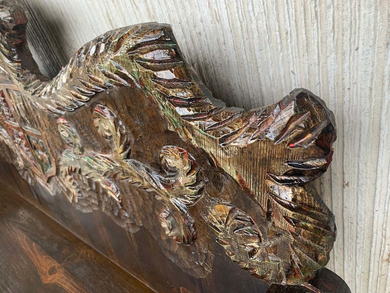 Banc espagnol en chêne sculpté et polychrome, début du XXe siècle photo buy