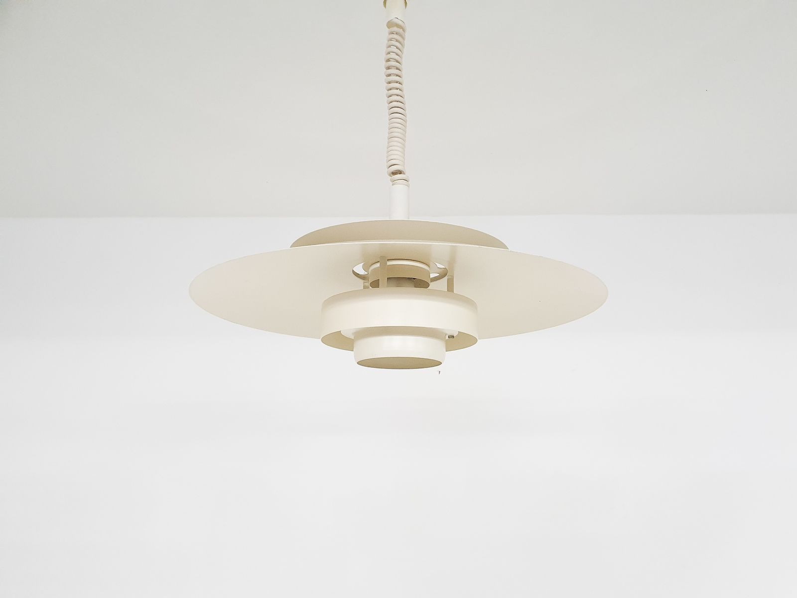 Simon P. Henningsen Voor Lyskaer Belysning Hanglamp, Model 4815 photo buy