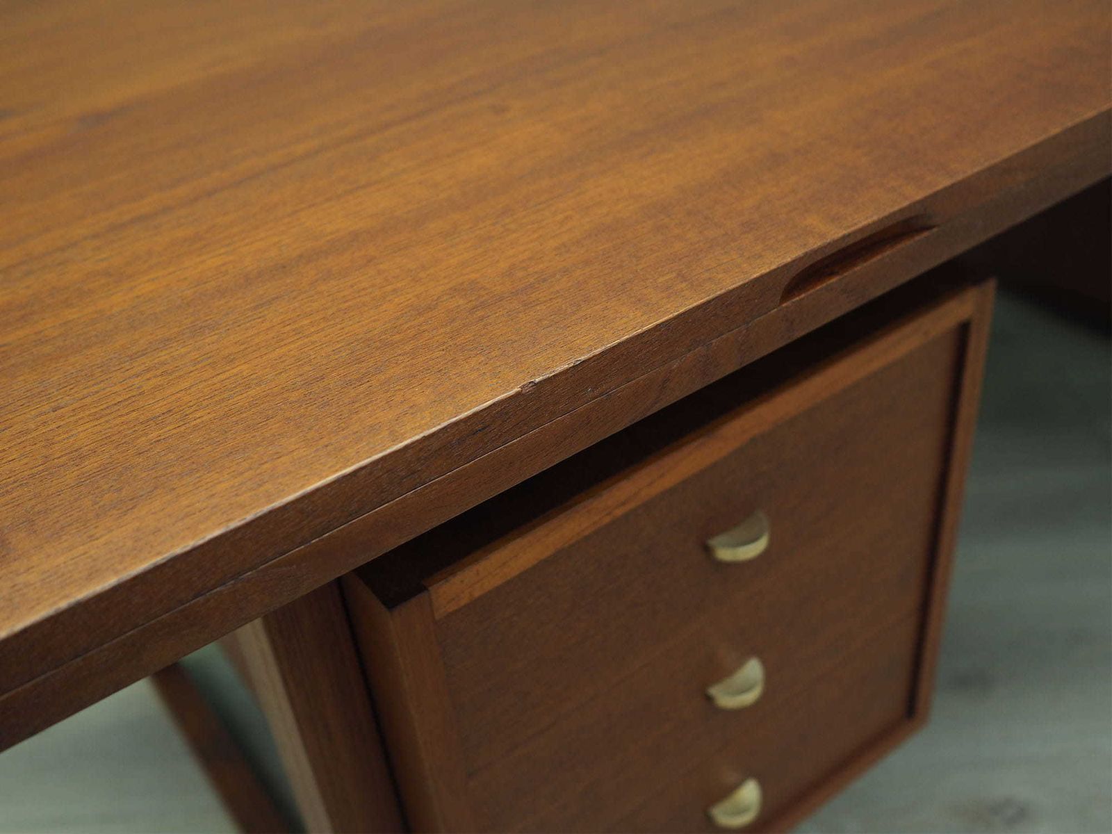 2859.0 Teak Desk, Danish Design, 1970s, Made In Denmark photo