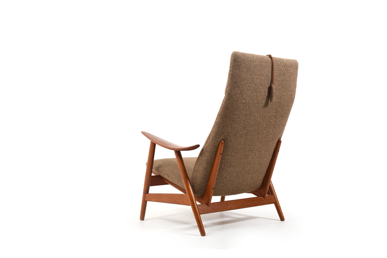 Mid Century Illum Wikkelsø Teak Lounge Chair photo vinterior