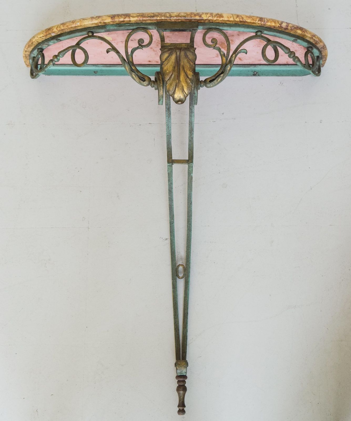 Antiek Consoletafel Met Marmeren Blad En Ijzerwerk Met Verdigris Patina photo for sale