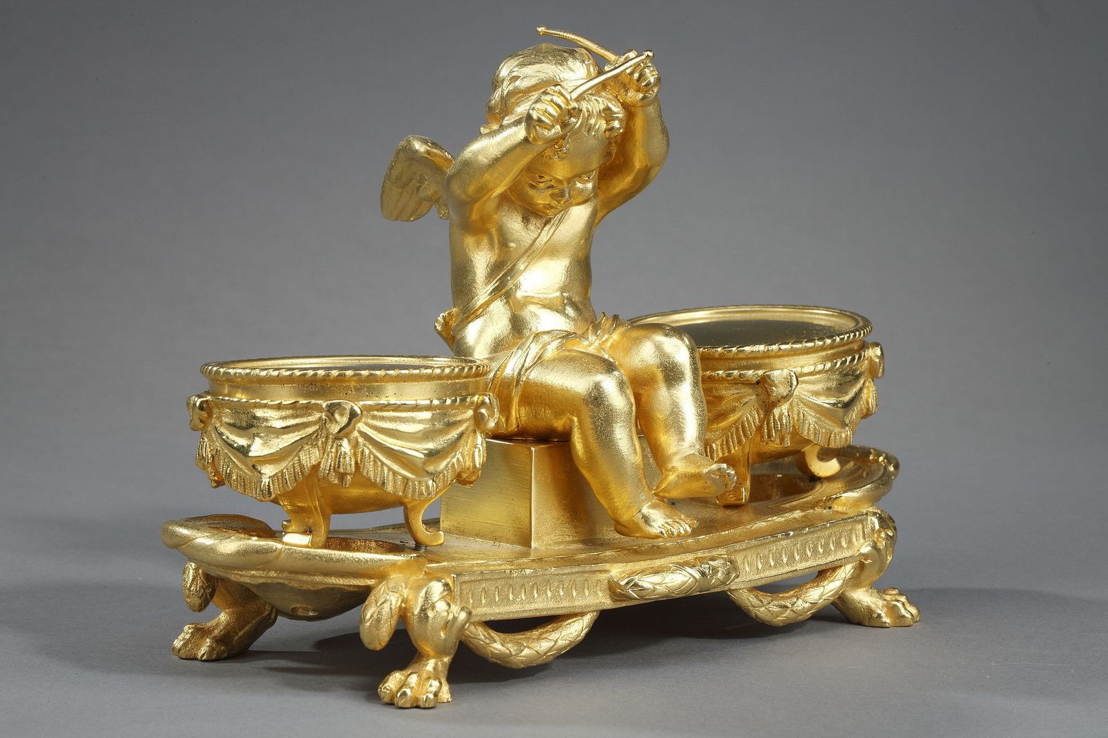 Encrier en bronze doré « L'amour Timbalier », de style Louis XVI photo Décoration