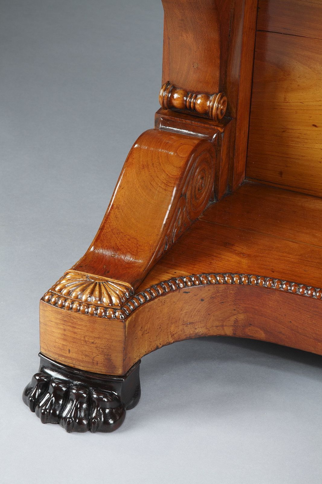Mobilier Grande console en bois de cerisier, XIXe siècle photo