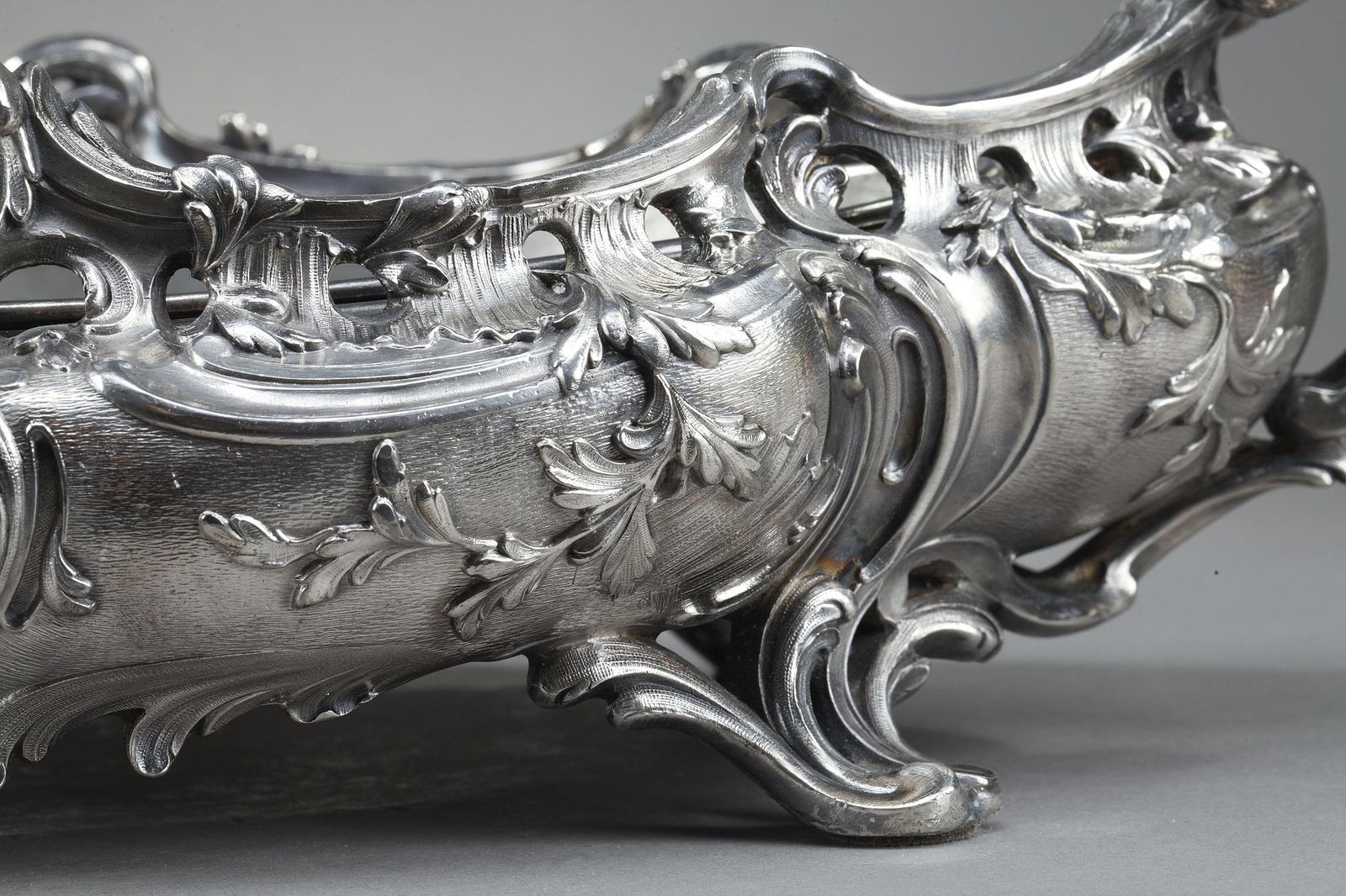 photo vinterior Jardinière en bronze argenté de style Louis XV, XIXe siècle