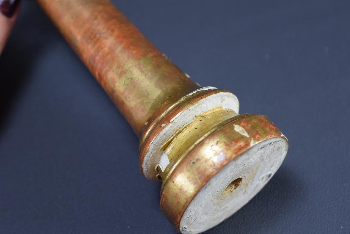 photo furniture Xxl Pair Of French Gilt Wood Curtain Rod Holder Brackets Drapery Rod Holdbacks