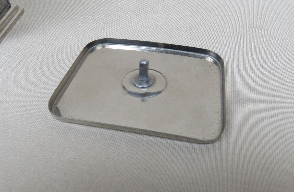 photo vintage Vintage Art Deco Letter Scale From Jakob Maul