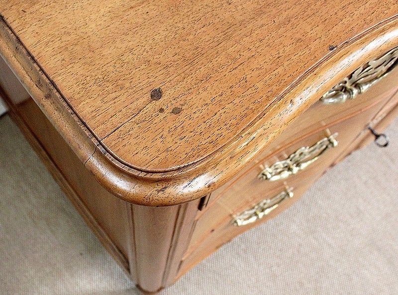 Furniture Port Nantaise Commode In Yellow Mahogany, Louis XV Period   18th Century photo