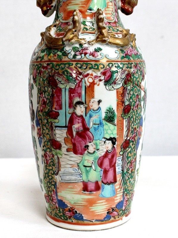 Home Decor Pair Of Canton Porcelain Vases, China, Late 19th Century photo