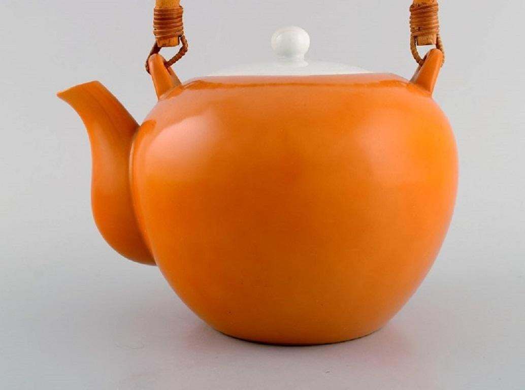 Kenji Fujita For Tackett Associates, Porcelain Teapot With A Bamboo Handle photo Home Decor