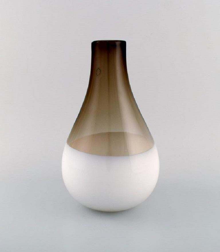 Vincenzo Nason & Cie, Murano, Large Teardrop Shaped Vase, 1980s photo furniture