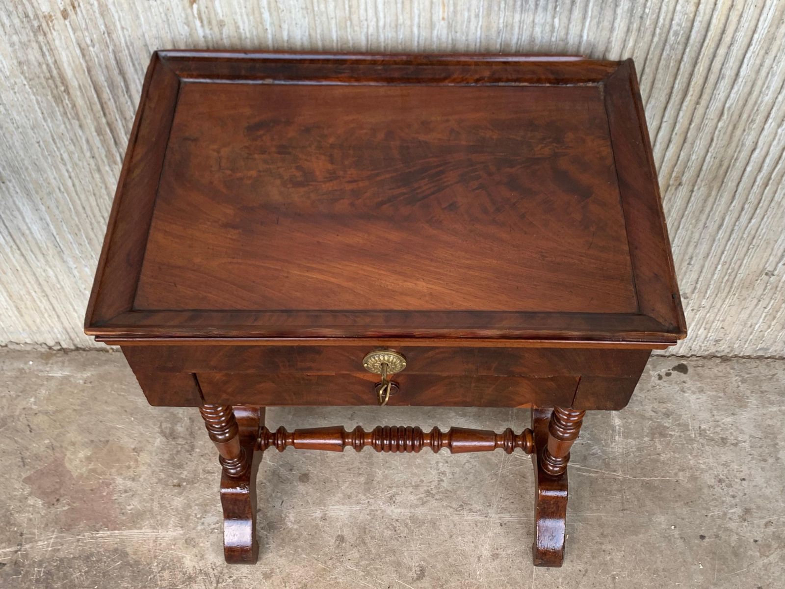Table de couture d'époque victorienne, bois de loupe de noyer et amboyna incrusté, vers 1880 photo 1309.0