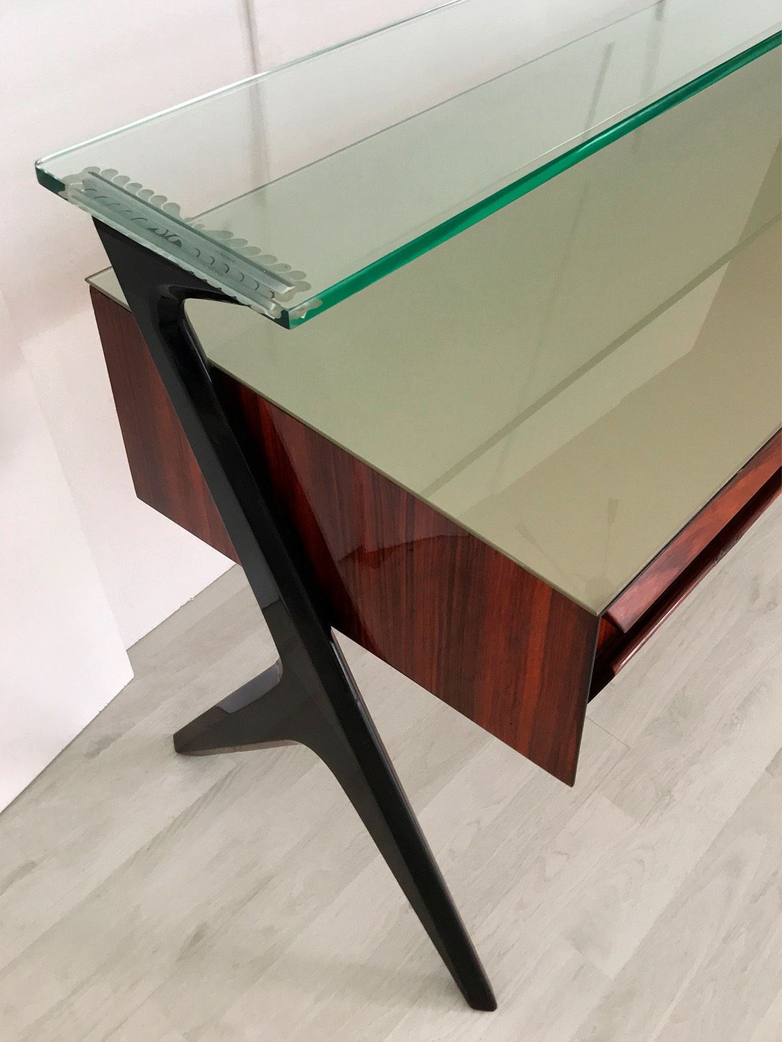 Italian Midcentury Sideboard Or Vanity Dresser By Vittorio & Plinio Dassi, 1950s photo vinterior