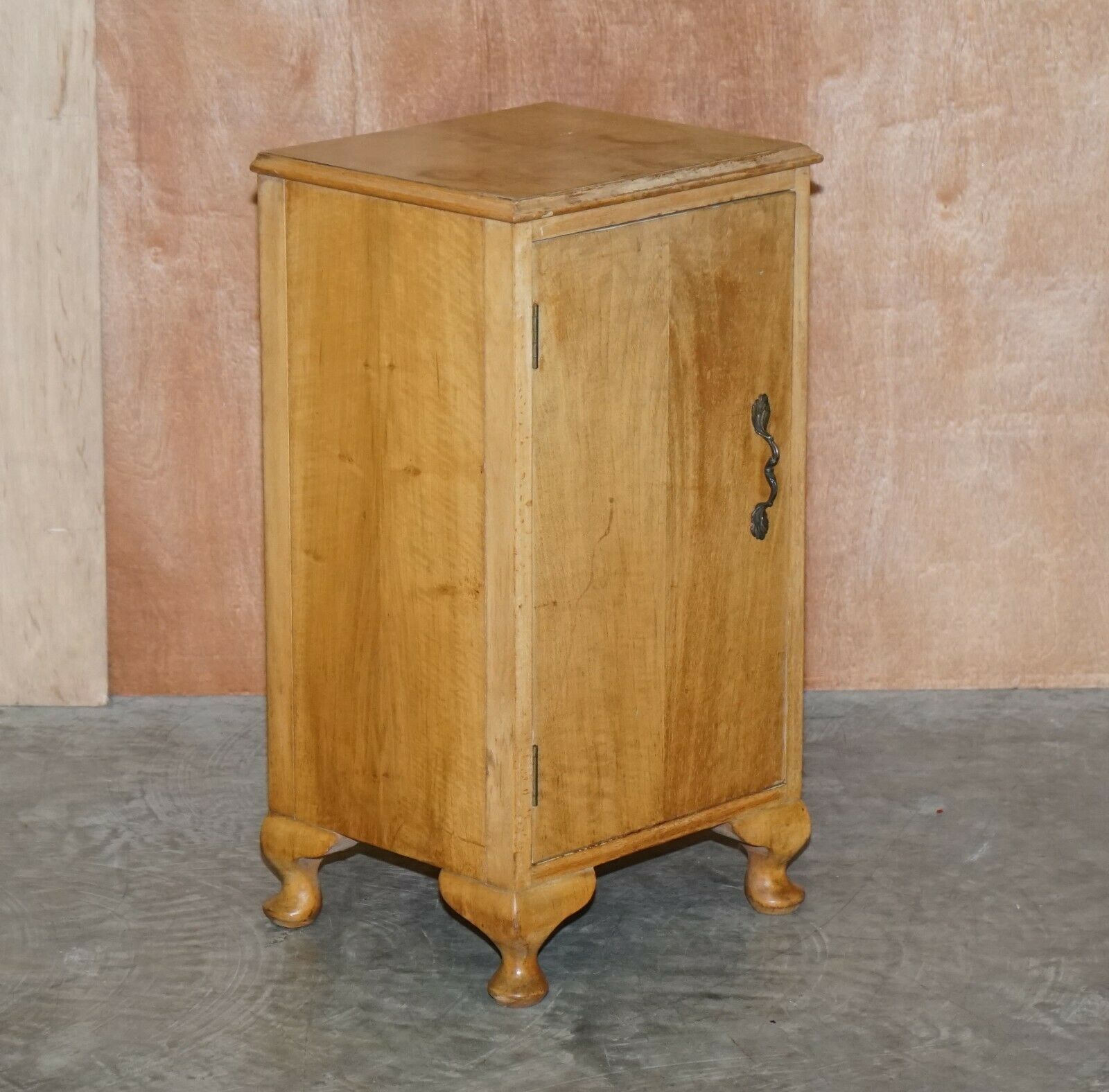 Lovely Vintage Circa 1930s Bedside Lamp End Wine Table Burr Walnut Part Suite