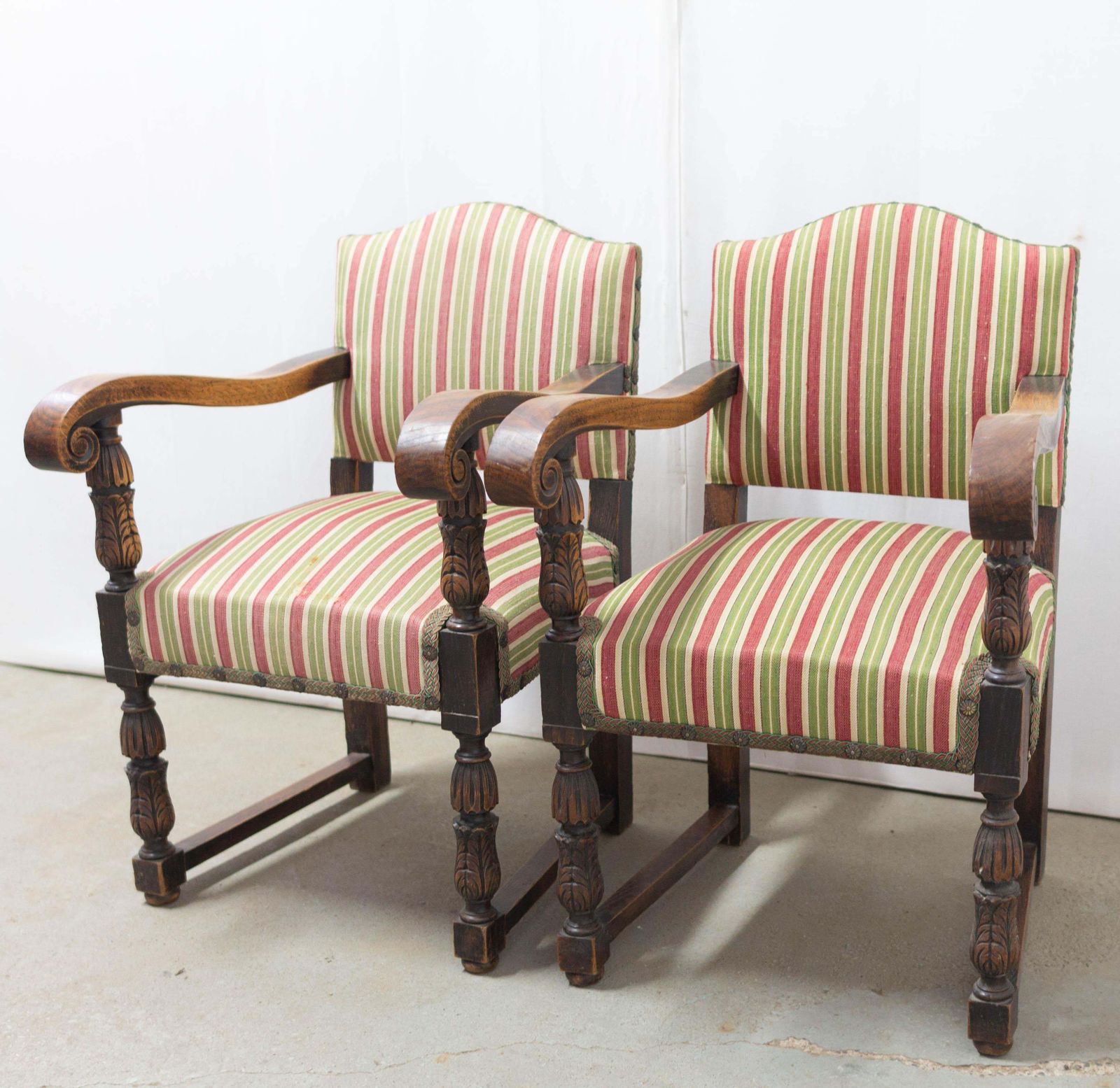 Paire de fauteuils espagnols en châtaignier, mid-century photo vinterior