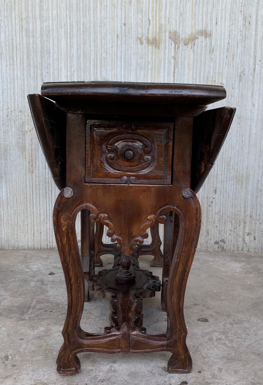 18th Century Carved Oak Gateleg Oval Table With Drawers And Lyre Legs photo for sale
