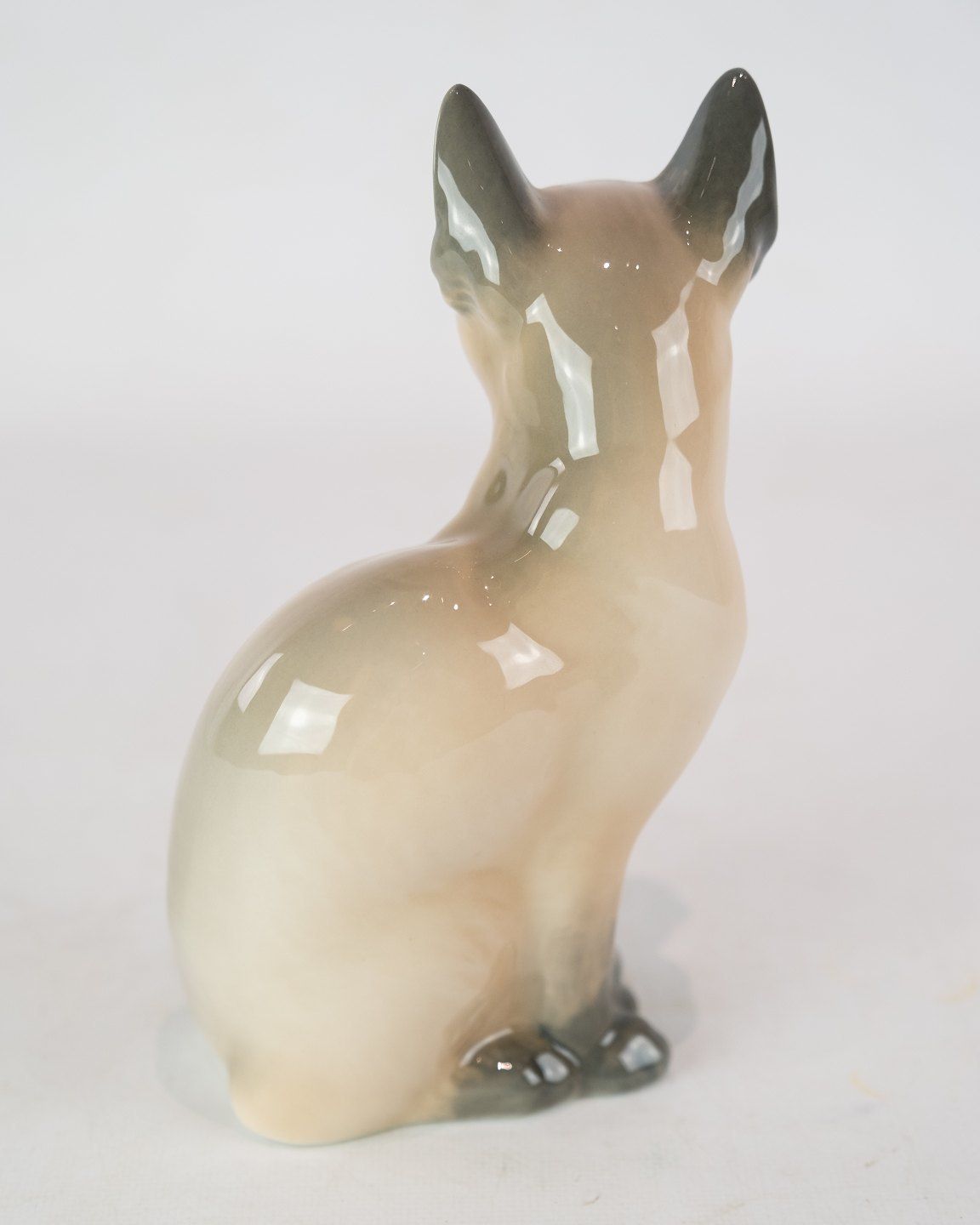 Kgl. Porcelain Figurine, Siamese Cat, No .: 3281 By Royal Copenhagen. photo Art