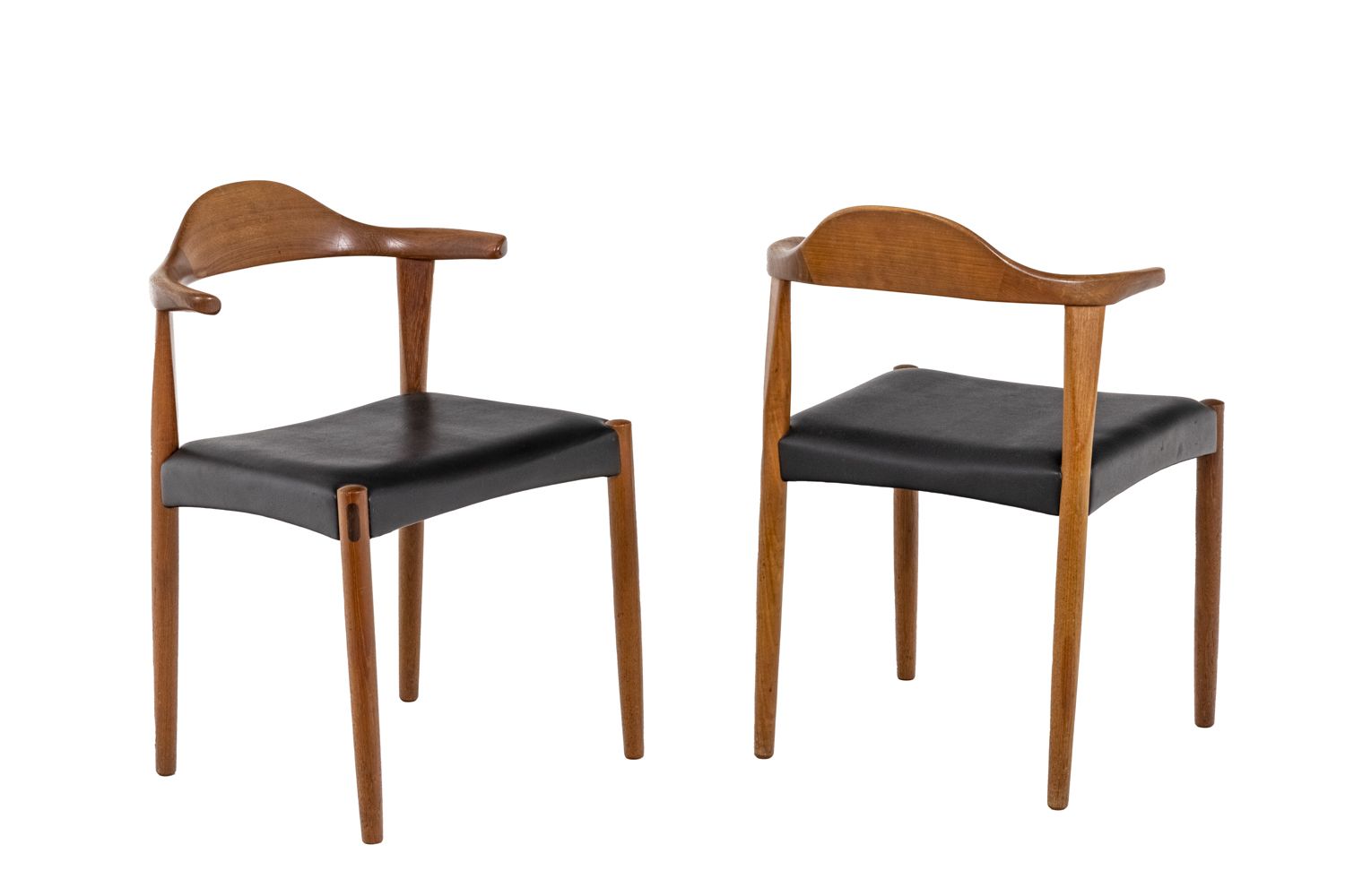 photo furniture Harry østergaard, Series Of Four "Bull Horn" Teak Chairs, 1950's