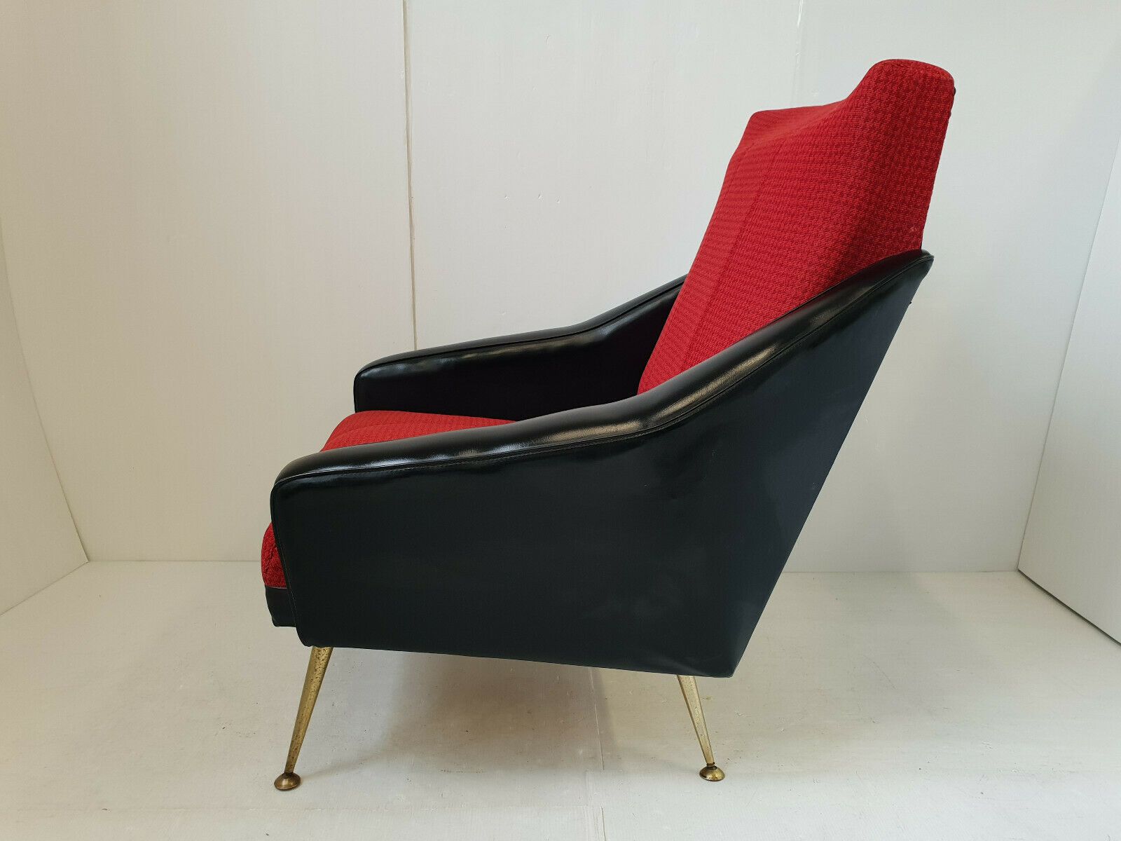 1950 1960 Armchair In Black Skai & Red Wool And Golden Brass photo buy
