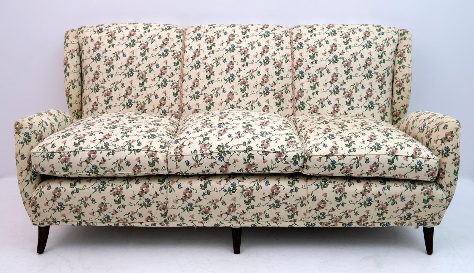Gio Ponti N. 512 Mid Century Modern Italian Sofa For Isa, 1950s photo furniture