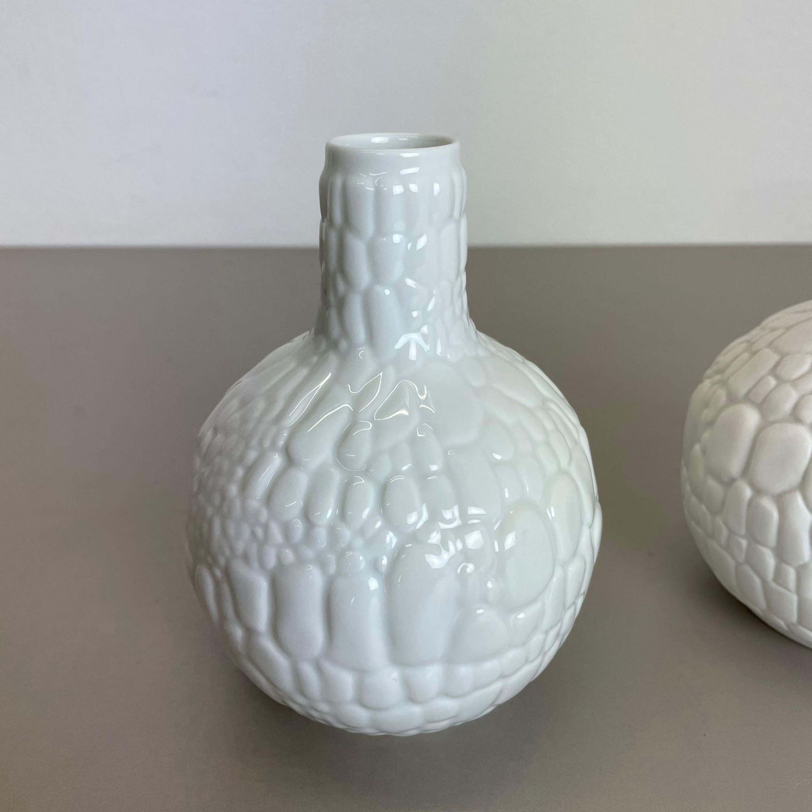Set Of 2 Original Op Art Biscuit Porcelain Vases By Ak Kaiser, Germany, 1970s photo 428.0