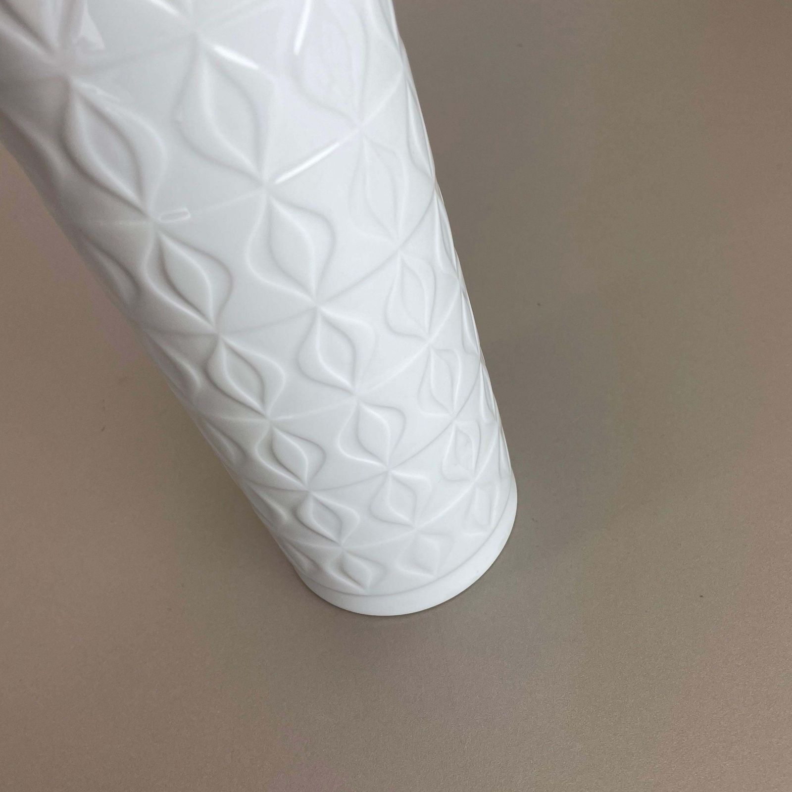 photo for sale Large 1970s Op Art Biscuit Porcelain German Vase Made By Ak Kaiser, Germany