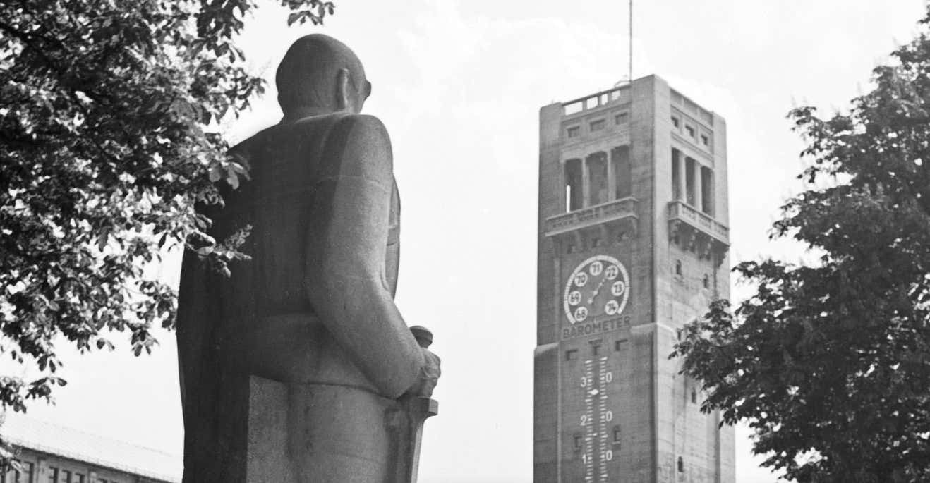 Karl Heinrich Lämmel Bismarck Monument View To Deutsches Museum, Munich Germany 1937, Printed Later 1937/2021 photo furniture