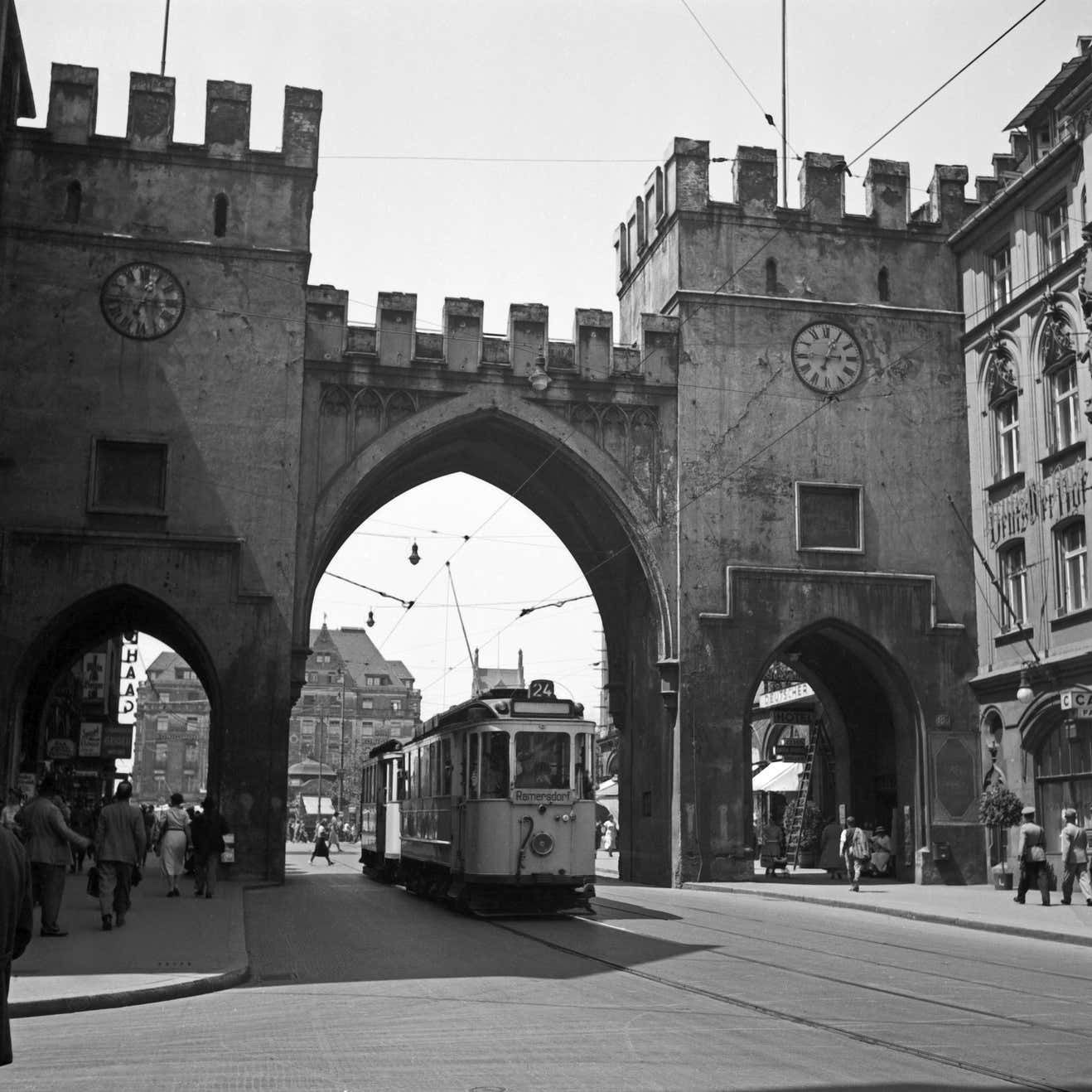 Karl Heinrich Lämmel Tram Line No 24 To Rammersdorf At Karlstor, Munich Germany 1937, Printed Later 1937/2021
