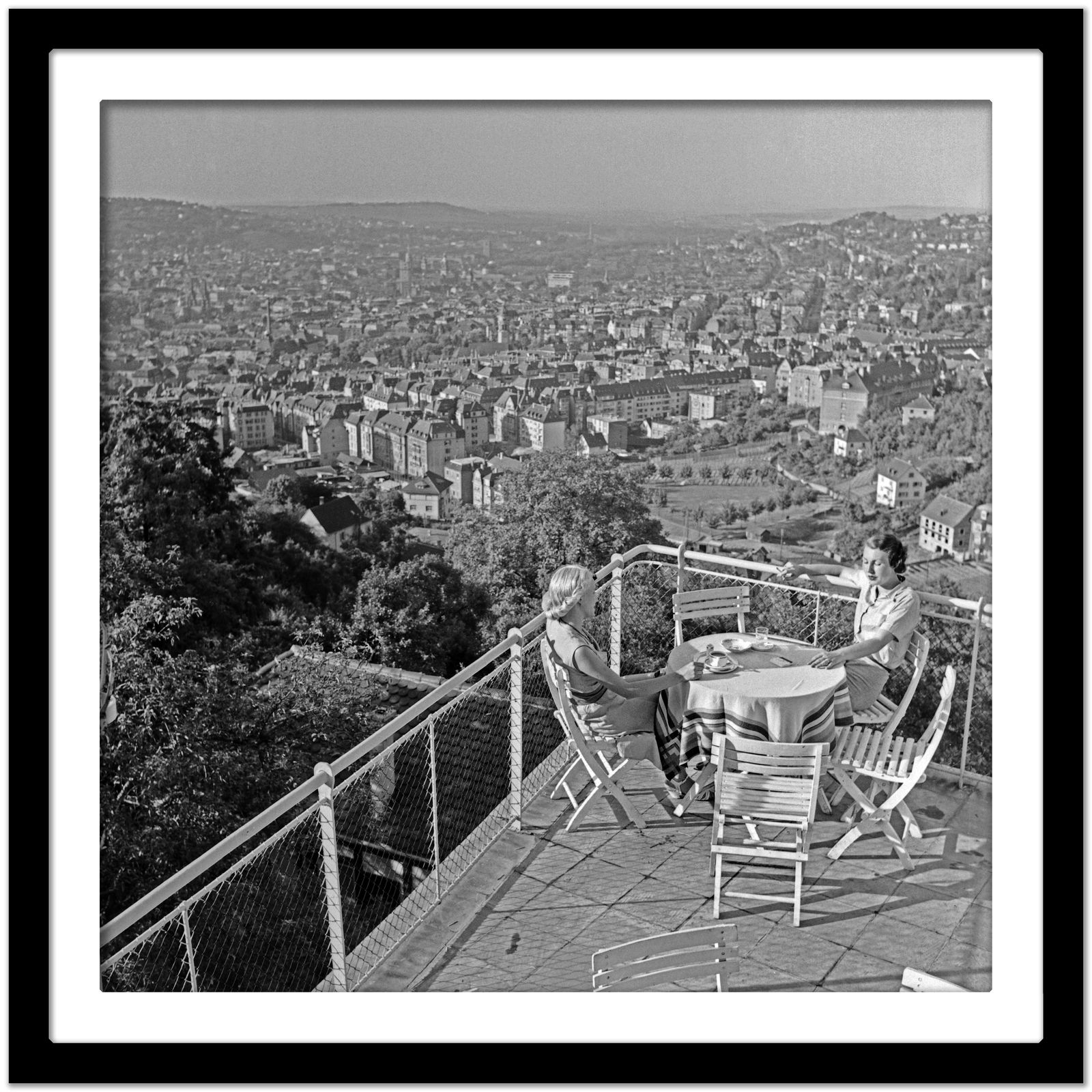 Karl Heinrich Lämmel Women On Terrace Of Wielandshoehe, Stuttgart Germany 1935, Printed Later 1935/2021 photo Art