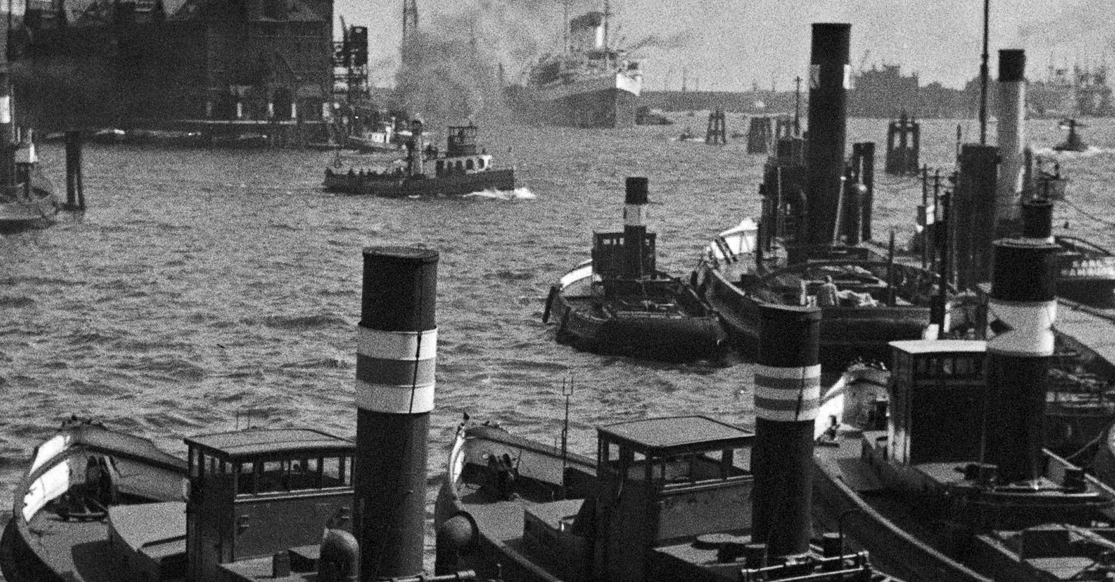 Karl Heinrich Lämmel Ships At Hamburg Harbor, Germany 1937, Printed Later 1937/2021 photo for sale