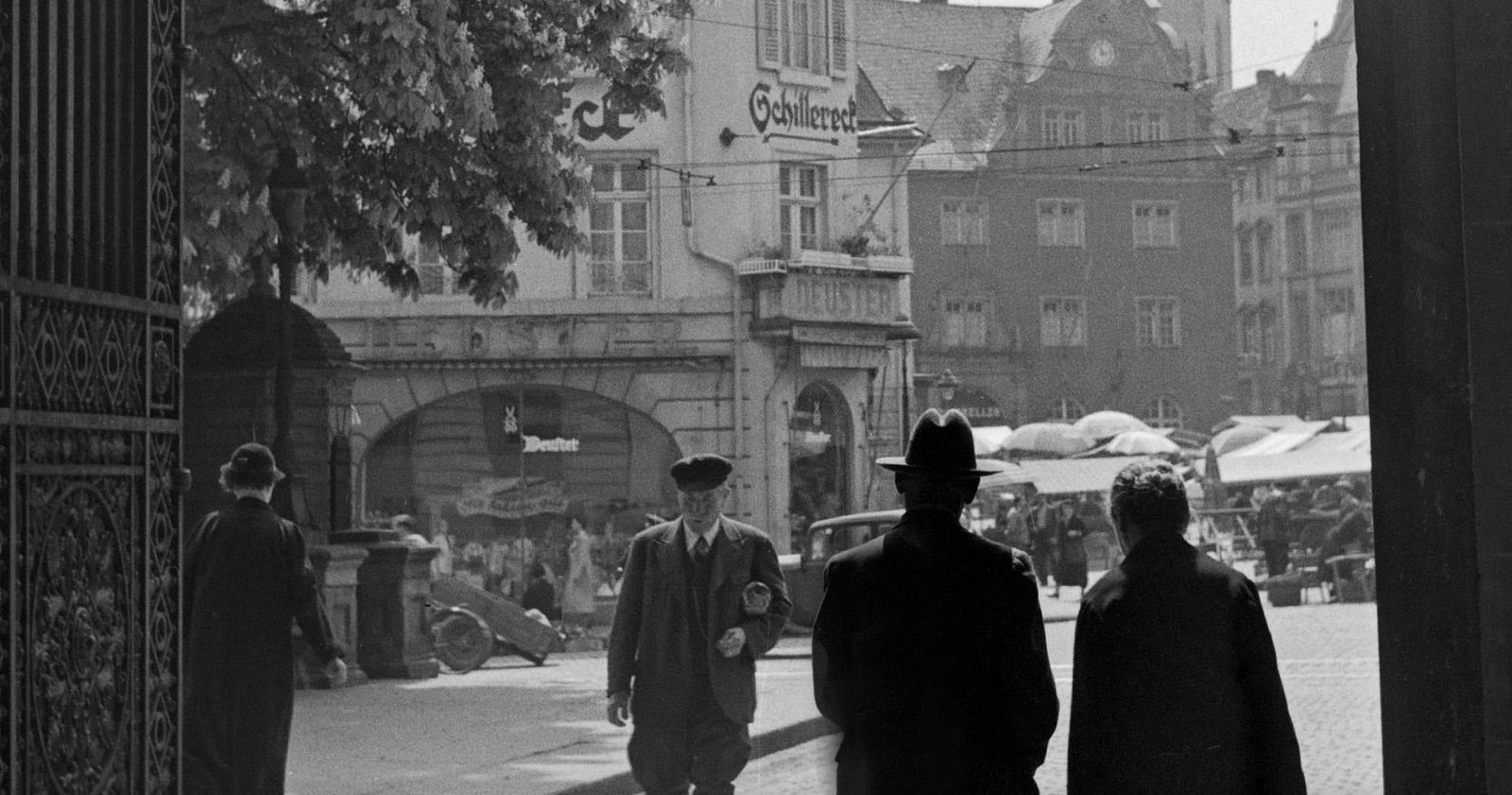 Karl Heinrich Lämmel Entrance Gate Darmstadt Castle Street Life, Germany 1938 Printed Later 1938/2021 photo furniture