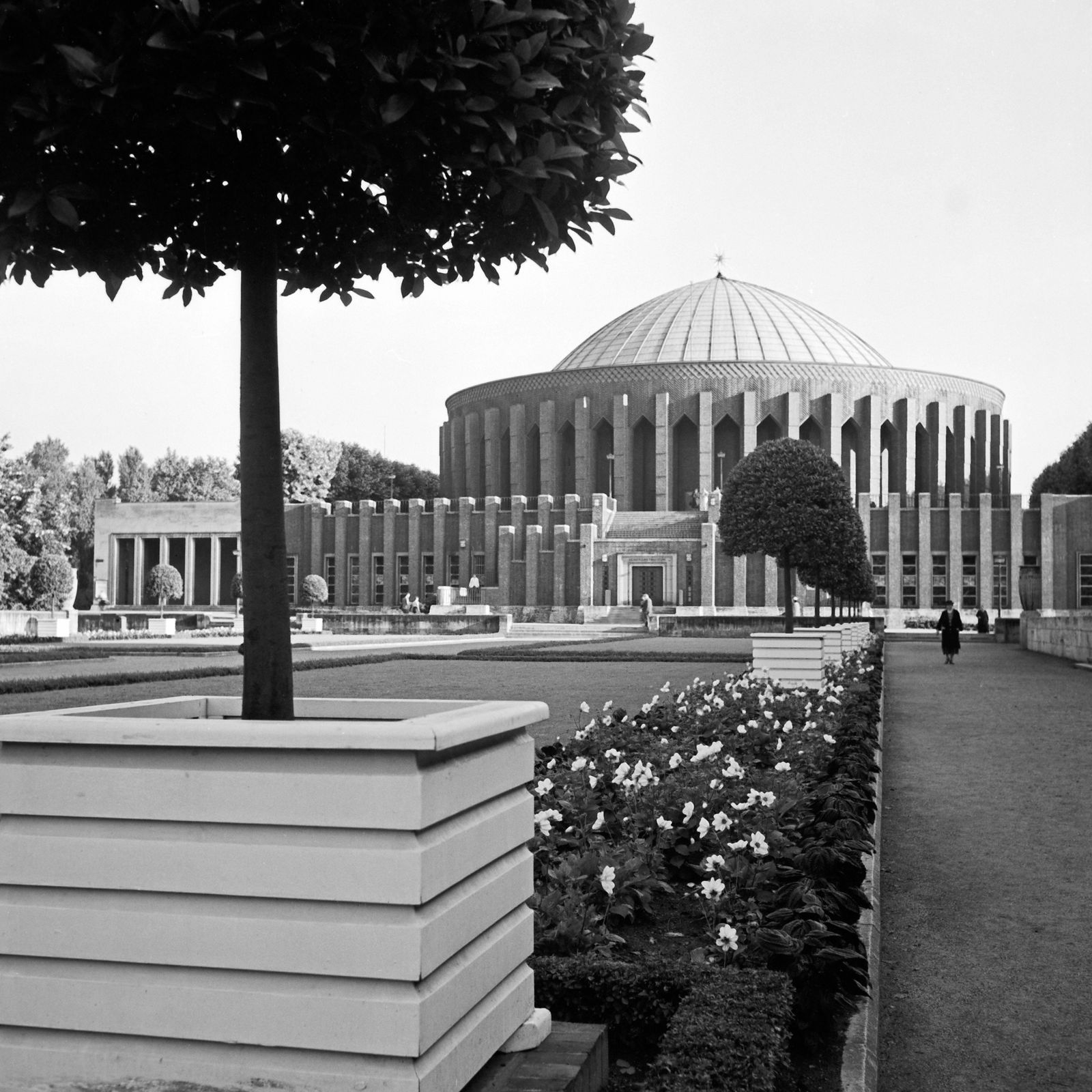 Karl Heinrich Lämmel Duesseldorf Planetarium And Shipping Museum, Germany 1937 Printed Later 1937/2021