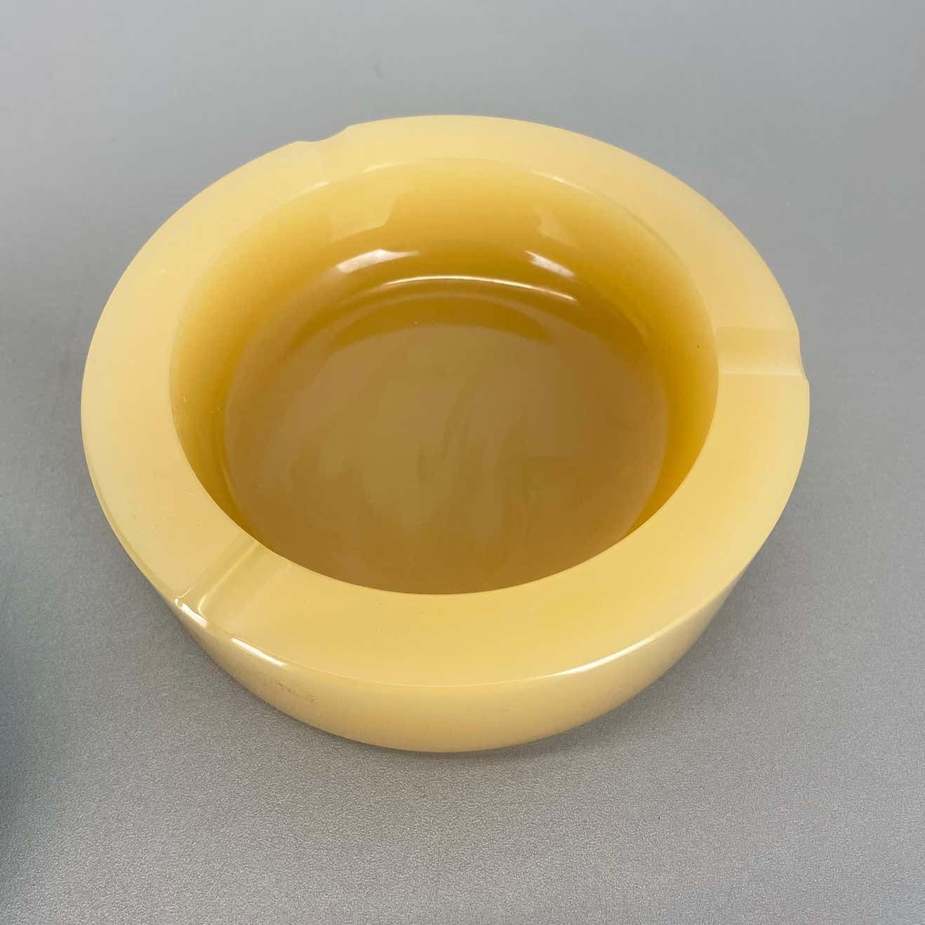 photo for sale Set Of 2 New Old Stock Murano Opaline Glass Ashtray Shell Bowl By Cenedese, 1960