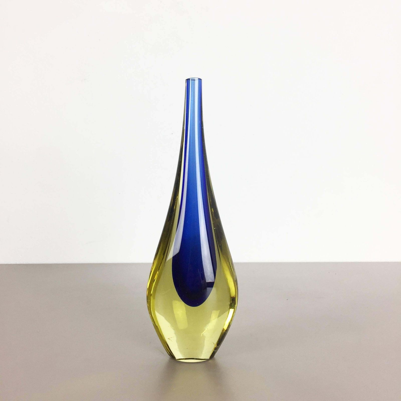 Small 1960s Murano Glass Sommerso Single Stem Vase By Flavio Poli, Italy