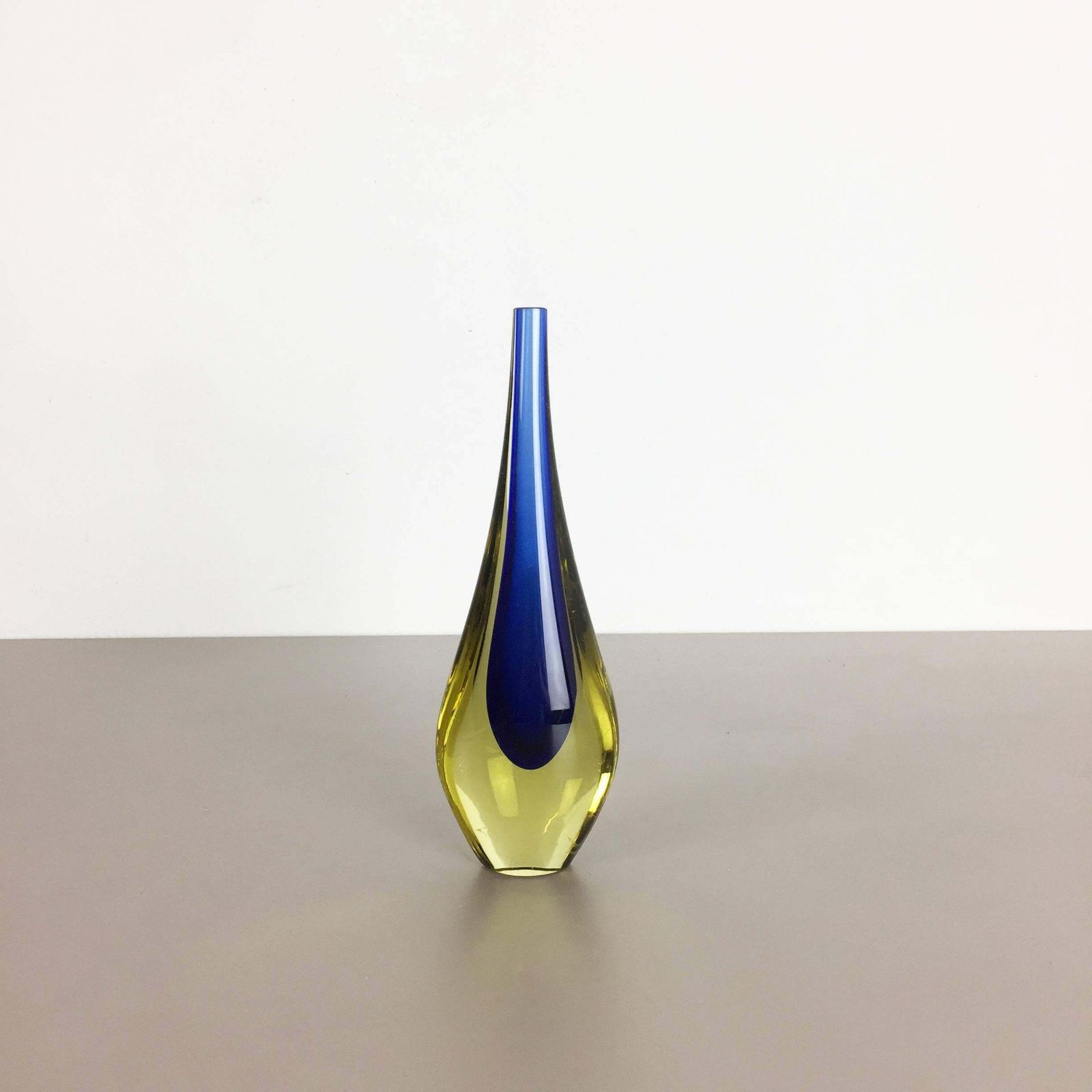 Small 1960s Murano Glass Sommerso Single Stem Vase By Flavio Poli, Italy photo for sale