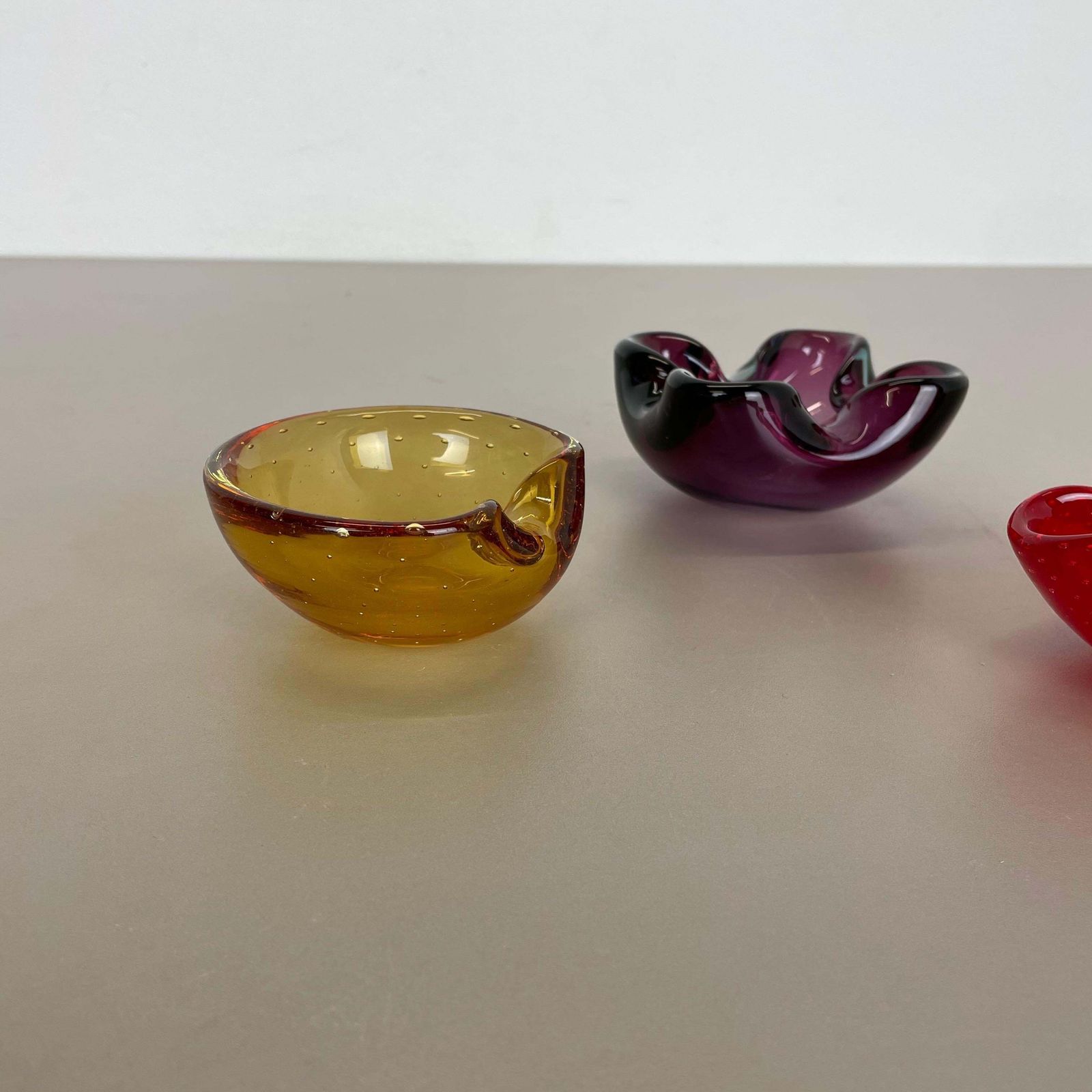 Set Of 3 Murano Glass Sommerso Bowl Shells Ashtray Element, Italy, 1970s photo Home Decor