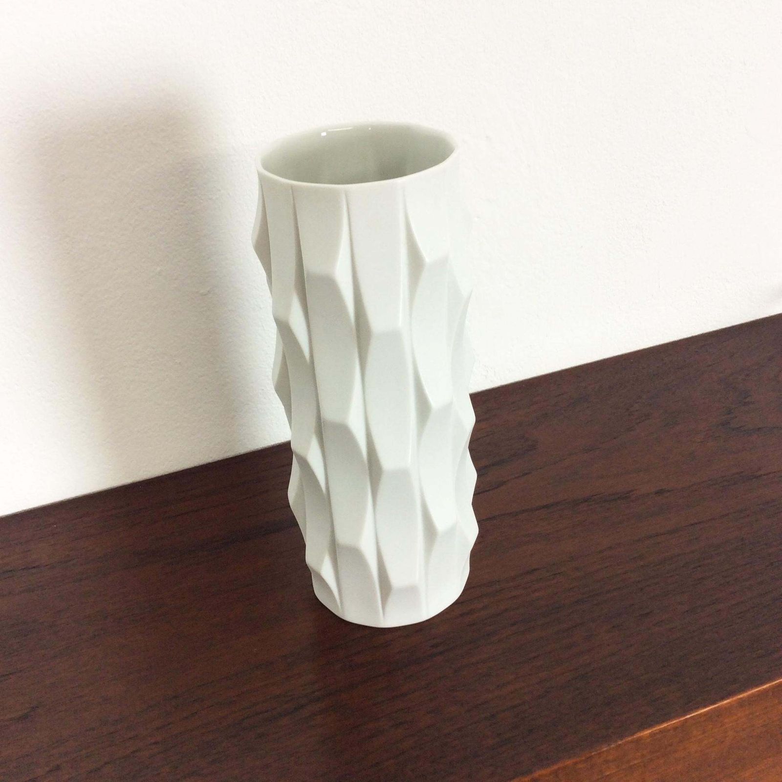 1970s Op Art Vase Porcelain Vase By Heinrich Fuchs For Hutschenreuther, Germany photo 342.0