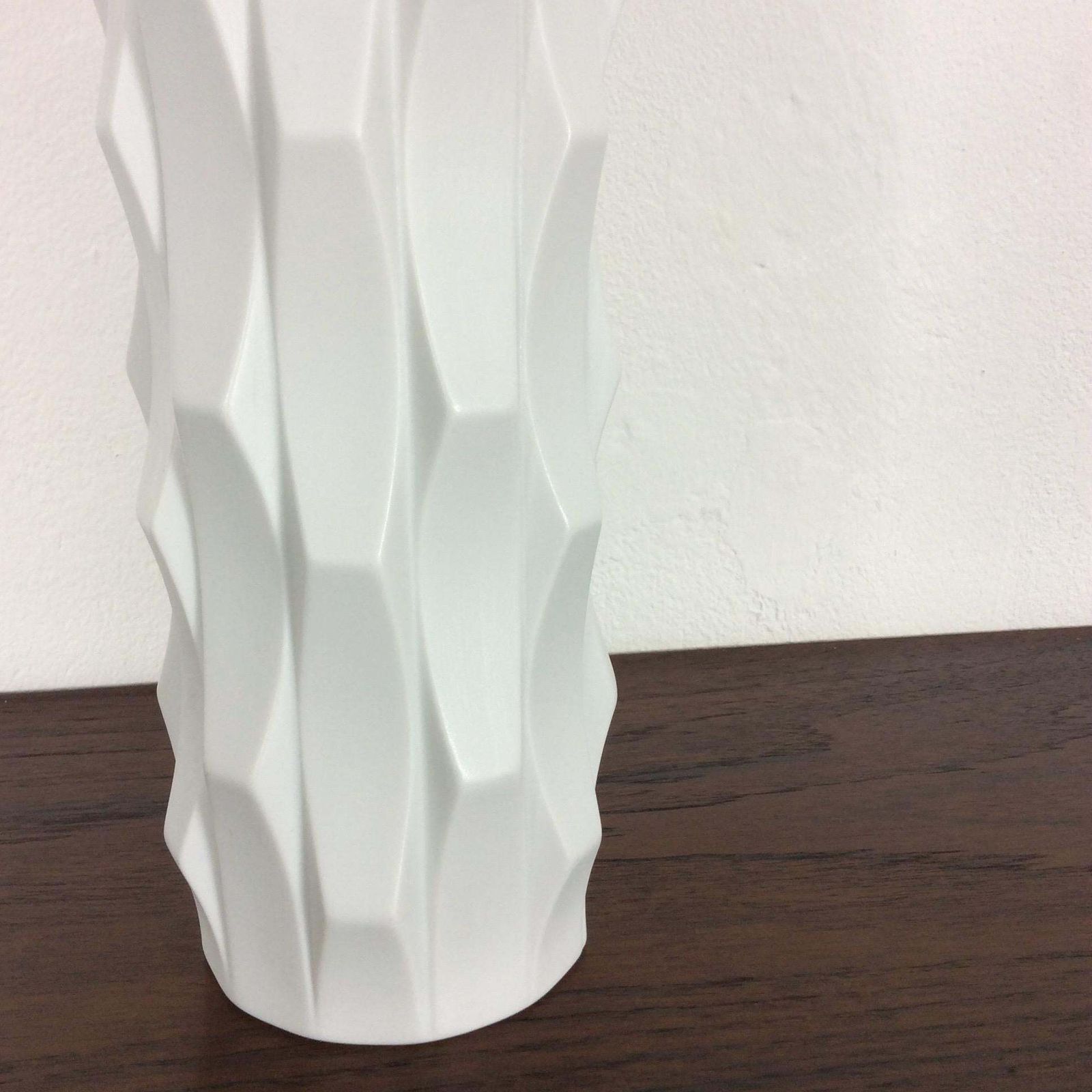 1970s Op Art Vase Porcelain Vase By Heinrich Fuchs For Hutschenreuther, Germany photo vintage
