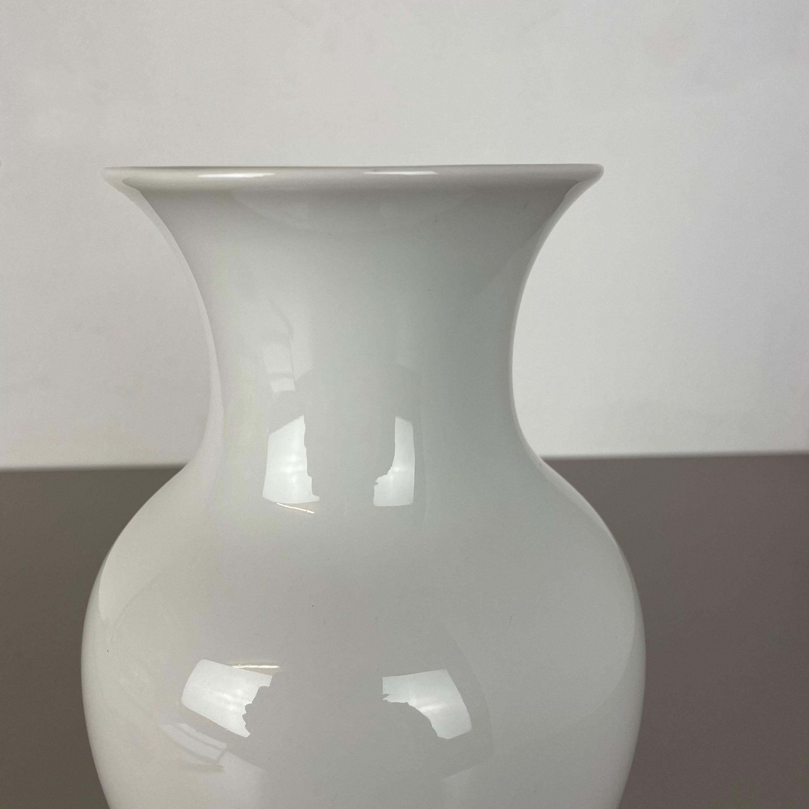 Small Op Art Vase Porcelain German Vase By Kpm Berlin Ceramics Germany 1960 photo buy