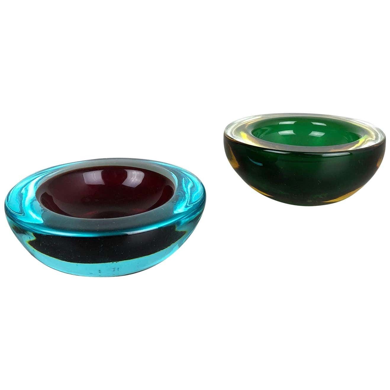 Set Of 2 Murano Glass Sommerso Bowl Shells Ashtray Element, Italy, 1970s