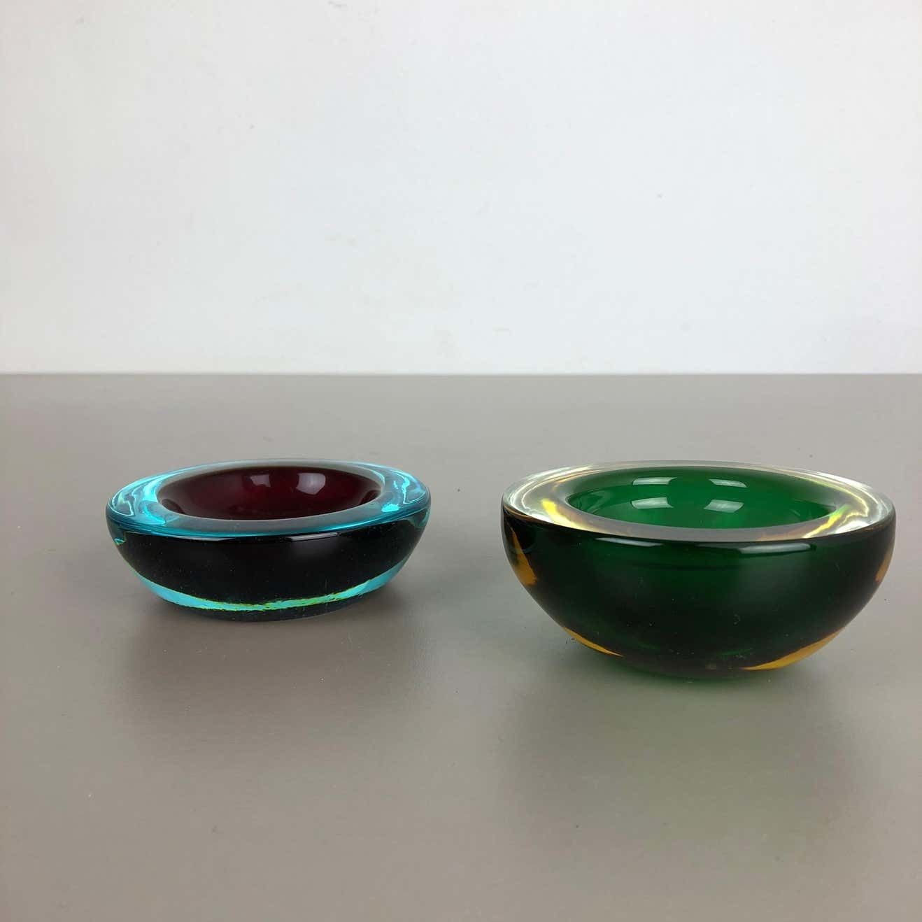 photo for sale Set Of 2 Murano Glass Sommerso Bowl Shells Ashtray Element, Italy, 1970s